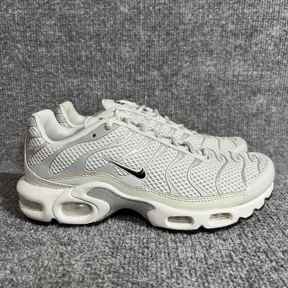 Nike Air Max Plus Shoes Womens Size 6.5 Gray Tuned Air TN Sneakers FV8480-002 - Picture 1 of 9
